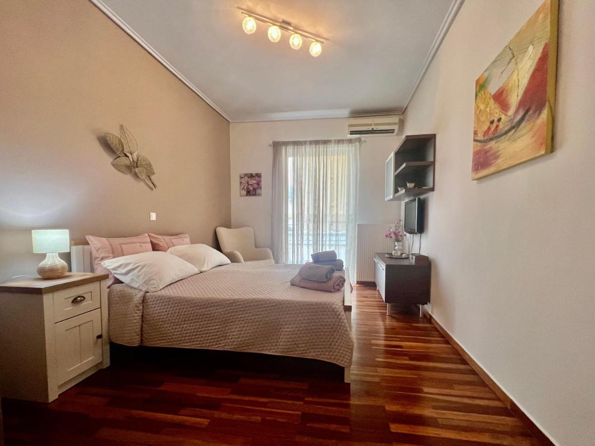 Elegant Downtown Retreat Apartment Kalamata Exterior photo
