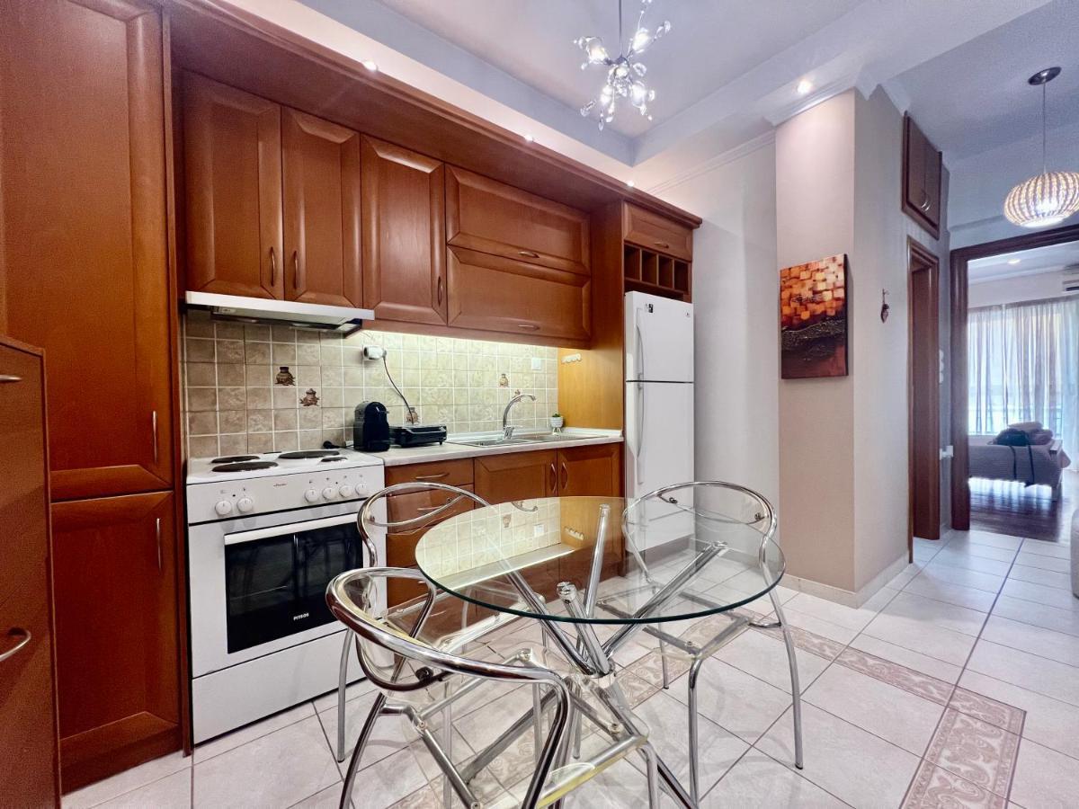 Elegant Downtown Retreat Apartment Kalamata Exterior photo