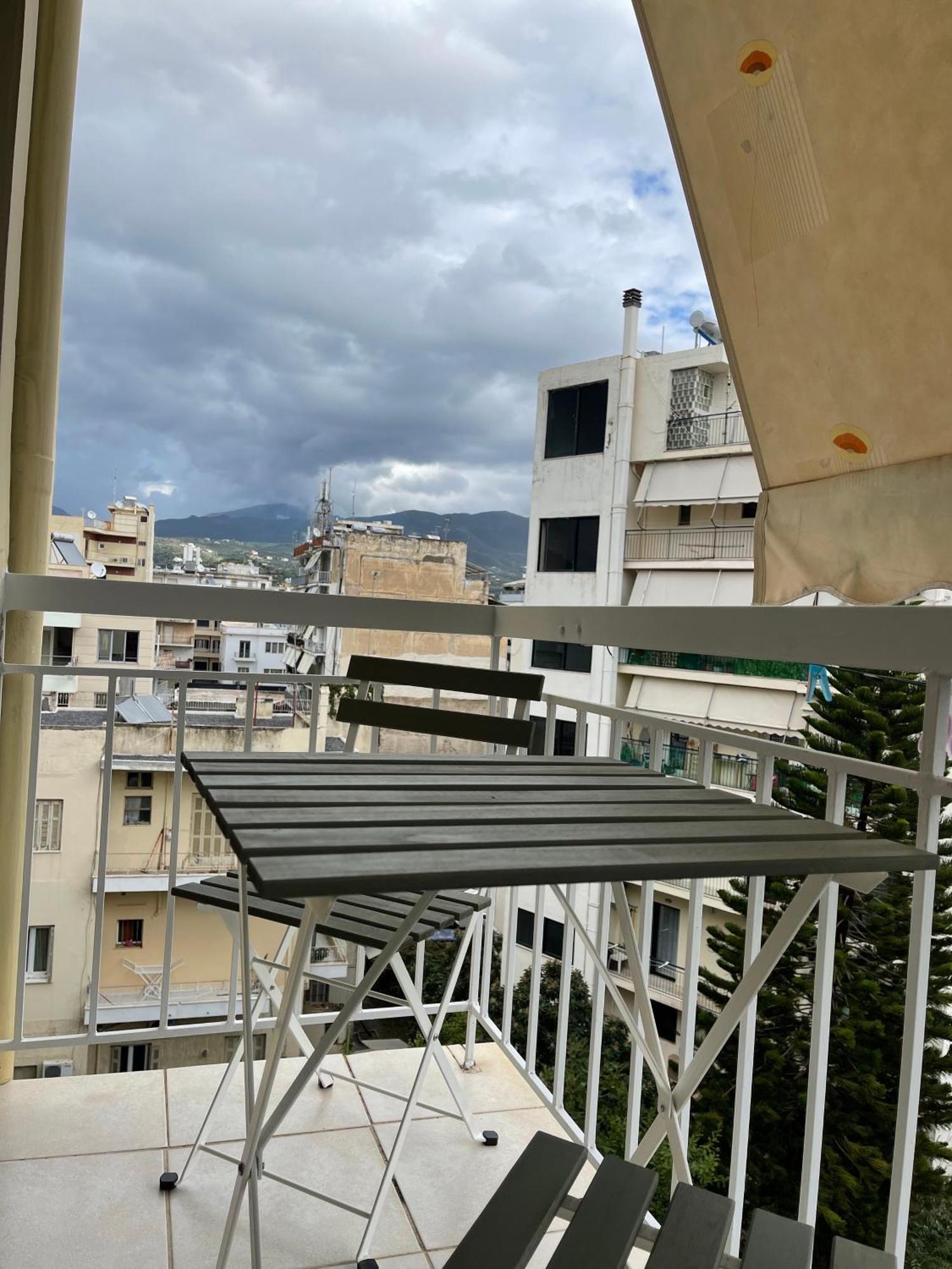 Elegant Downtown Retreat Apartment Kalamata Exterior photo